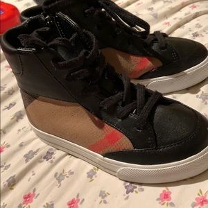 Burberry sneakers